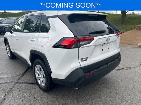 Used 2019 Toyota RAV4 LE AWD/4WD image 9