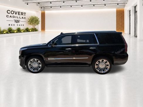 Used 2020 Cadillac Escalade Platinum AWD/4WD image 6