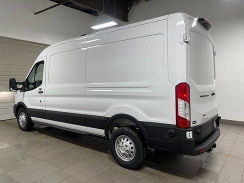 New 2026 Ford Transit 250 148 Medium Roof Extended AWD w/ Load Area Protection Package image 4