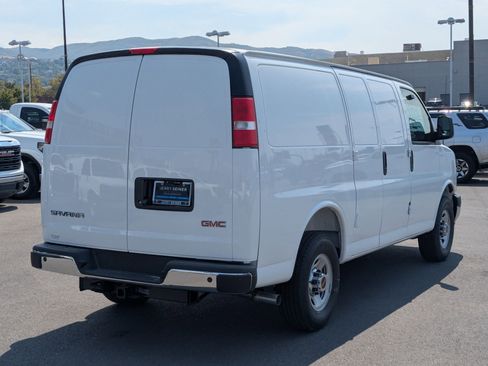 New 2025 GMC Savana 2500 Work Van w/ Safety Package image 6