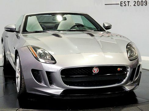 Used 2015 Jaguar F-TYPE S image 3