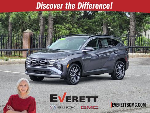 Used 2025 Hyundai Tucson Limited AWD/4WD image 1