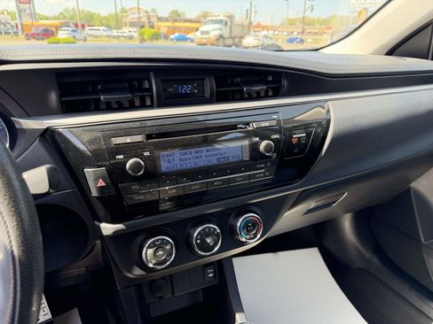Used 2014 Toyota Corolla L FWD image 22
