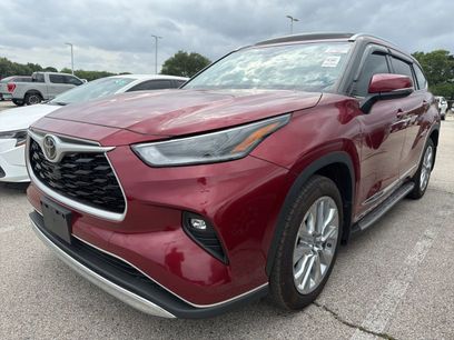 Used 2021 Toyota Highlander XLE