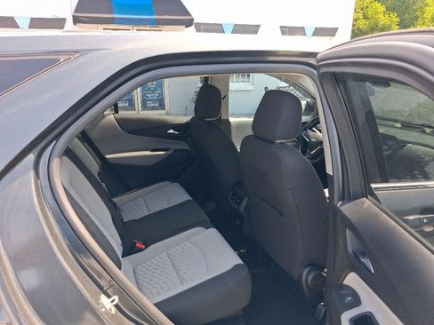 Used 2019 Chevrolet Equinox LT FWD image 12