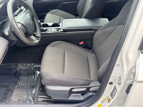 Used 2025 Toyota Camry LE FWD image 26