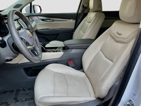Used 2024 Cadillac XT5 Premium Luxury w/ LPO, Floor Liner Package AWD/4WD image 22