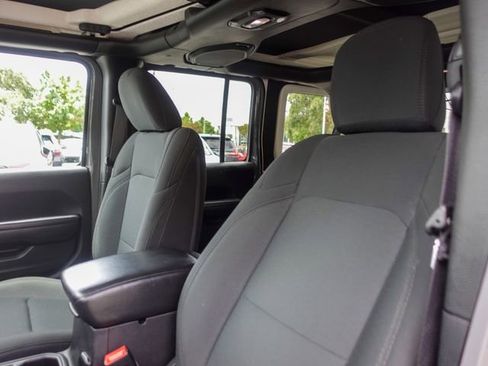 Used 2018 Jeep Wrangler Unlimited Sport S AWD/4WD image 22