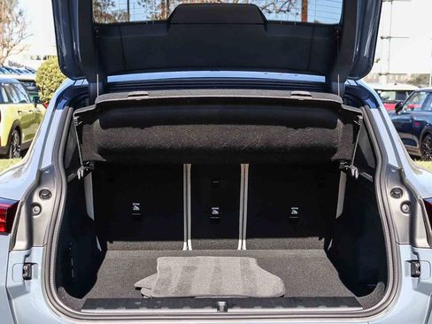 Used 2025 BMW X2 xDrive28i w/ M Sport Package image 27