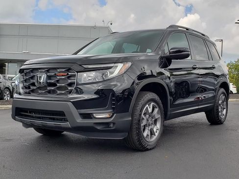Used 2023 Honda Passport TrailSport image 4