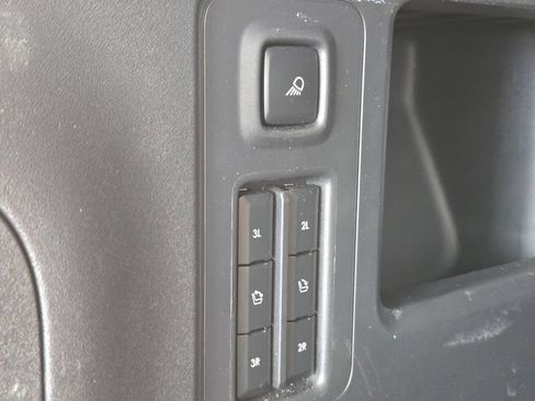 Used 2025 Lincoln Navigator Reserve AWD/4WD image 16