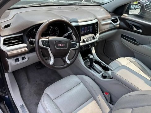 Used 2017 GMC Acadia SLT AWD/4WD image 2