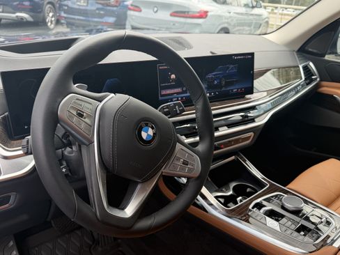 Used 2026 BMW X7 xDrive40i AWD/4WD image 14
