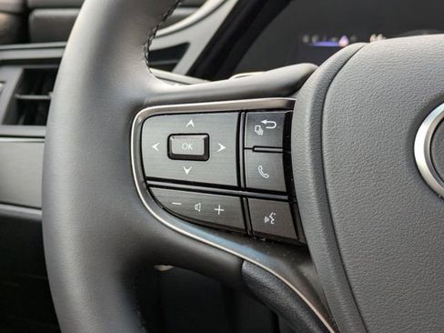 Used 2025 Lexus ES 350 w/ Premium Package image 25