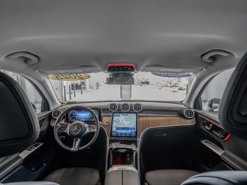 Certified 2025 Mercedes-Benz GLC 350e 4MATIC image 27