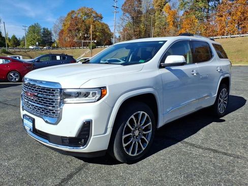 Used 2023 GMC Acadia Denali w/ Denali Technology Package image 8