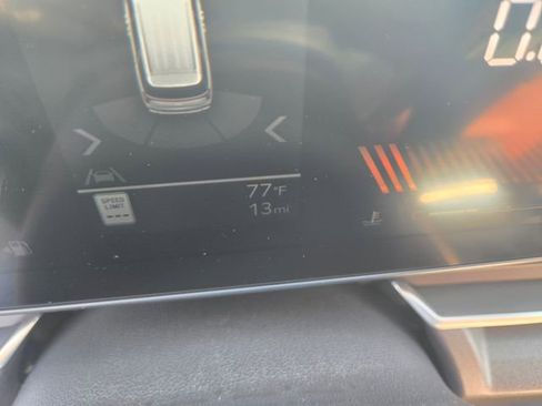 New 2026 Kia Carnival EX FWD image 3