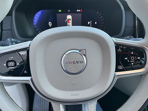 New 2026 Volvo XC90 B6 Ultra image 24