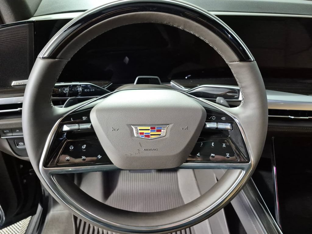 New 2026 Cadillac Escalade Luxury w/ Touring Package AWD/4WD image 11