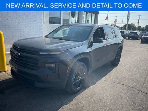 Certified 2024 Chevrolet Traverse LT w/ Midnight/Sport Edition FWD image 1