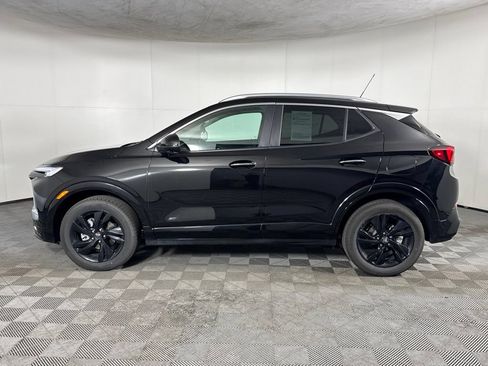 Certified 2025 Buick Encore GX Sport Touring w/ Advanced Technology Package AWD/4WD image 9
