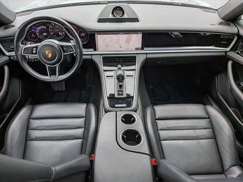 Used 2018 Porsche Panamera image 18