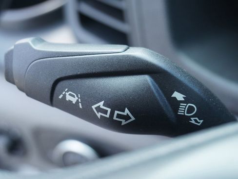 New 2025 Ford Transit 250 148 Medium Roof image 28