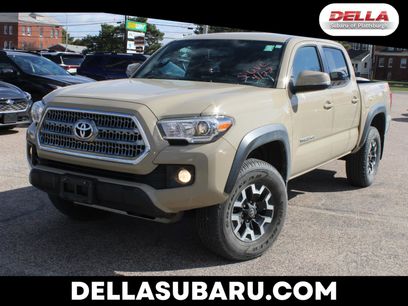 Used 2017 Toyota Tacoma TRD Off-Road w/ Tow Package (A/T)