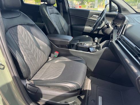 Used 2025 Kia Sportage X-Pro AWD/4WD image 9