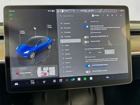 Used 2022 Tesla Model Y Long Range image 31