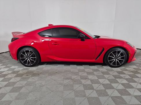 Used 2023 Toyota GR86 RWD image 2