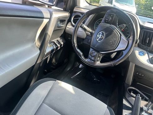 Used 2016 Toyota RAV4 XLE AWD/4WD image 20
