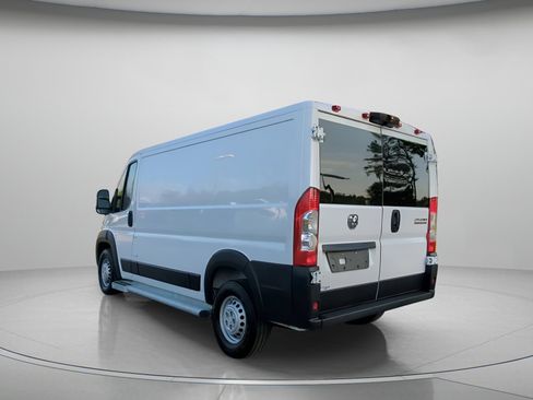 Used 2025 RAM ProMaster 2500 w/ U-Haul Equipment Group FWD image 21
