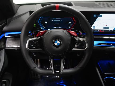 Used 2025 BMW M5 Touring image 17