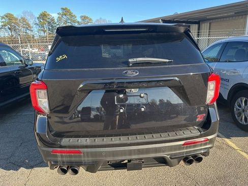 Used 2022 Ford Explorer ST w/ ST Street Pack image 5