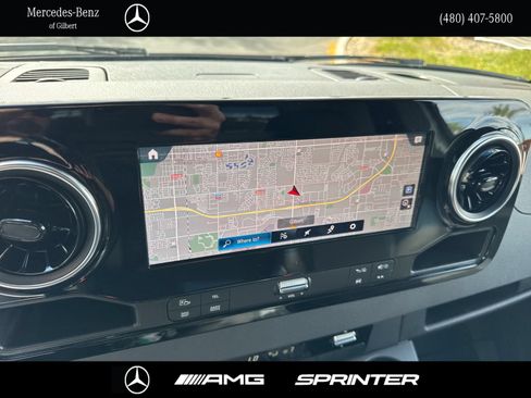 Used 2024 Mercedes-Benz Sprinter 2500 image 29