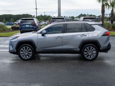 Used 2024 Toyota RAV4 XLE Premium FWD image 6