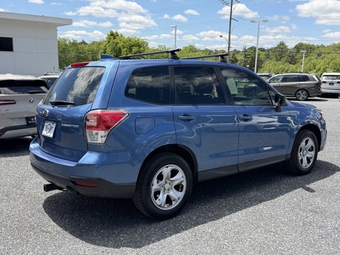 Used 2017 Subaru Forester 2.5i AWD/4WD image 4