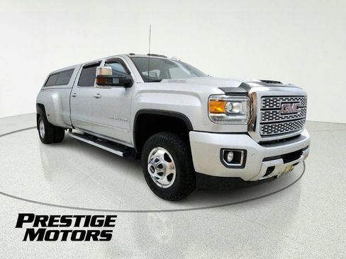 Used 2019 GMC Sierra 3500 Denali AWD/4WD image 1