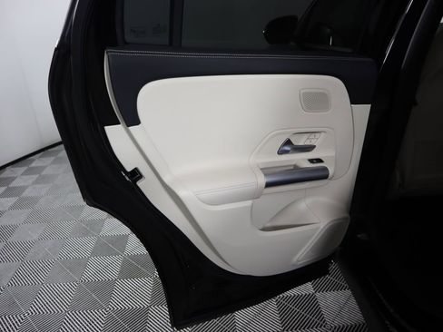 Certified 2025 Mercedes-Benz GLA 250 GLA 250 image 27