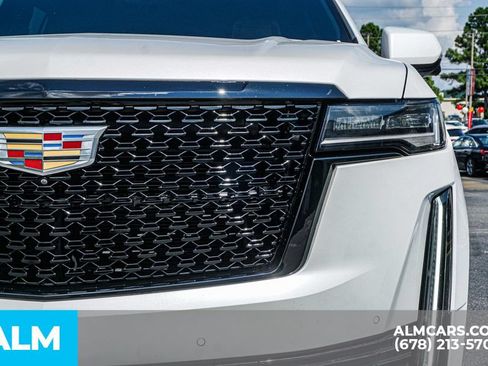Used 2023 Cadillac Escalade Premium Luxury w/ Performance Package AWD/4WD image 11