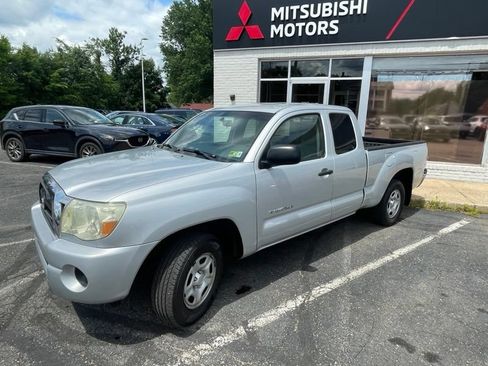 Used 2005 Toyota Tacoma 2WD Access Cab image 2
