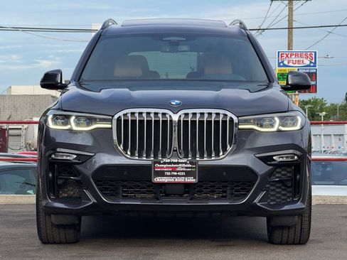 Used 2019 BMW X7 xDrive50i w/ M Sport Package AWD/4WD image 2