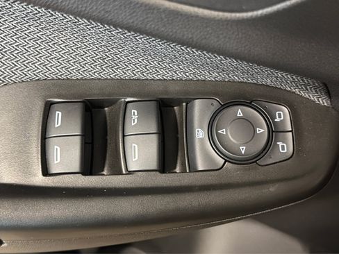 Used 2021 Chevrolet TrailBlazer LT w/ Convenience Package FWD image 16
