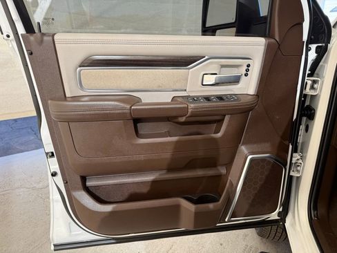 Used 2025 RAM 3500 Laramie image 26