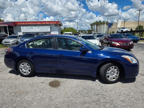 Used 2010 Nissan Altima 2.5 S FWD image 8
