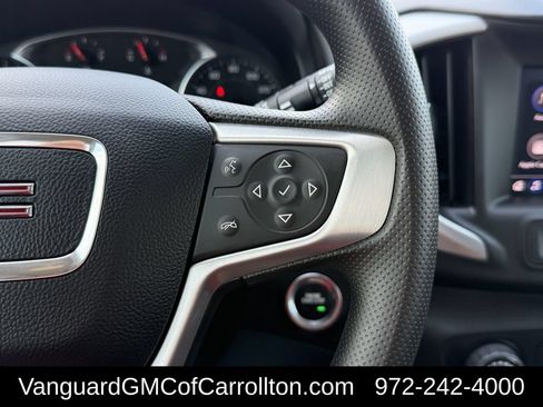 Used 2024 GMC Terrain SLE AWD/4WD image 17