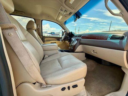 Used 2011 Chevrolet Silverado 2500 LTZ w/ LTZ Plus Package AWD/4WD image 16