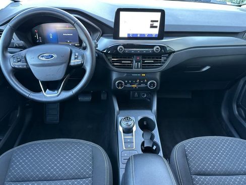 Certified 2024 Ford Escape Active image 3