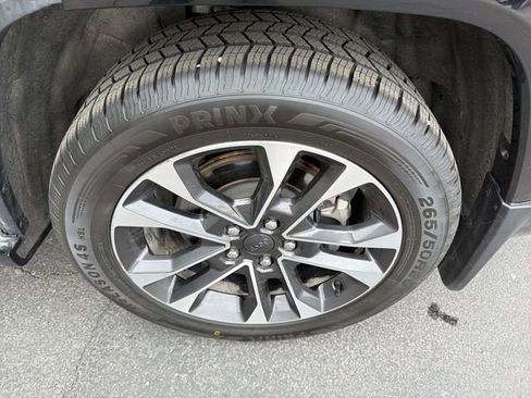 Used 2023 Jeep Grand Cherokee L Overland AWD/4WD image 11